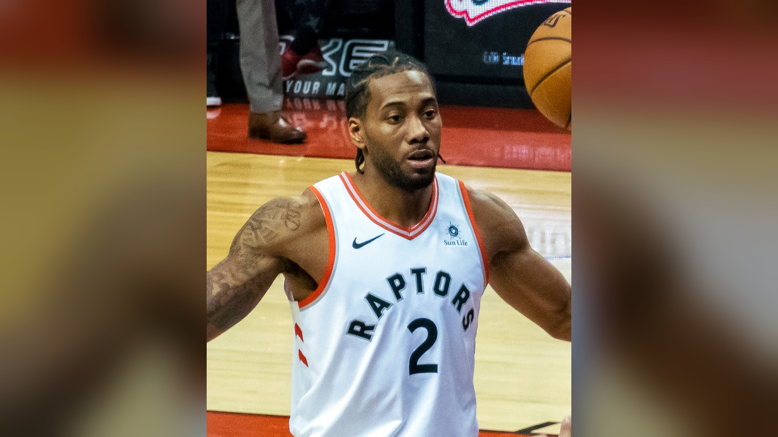 Sports: Kawhi Leonard Reportedly Out at Least 3-4 Weeks With Knee Swelling, Longer Than Toronto First Said